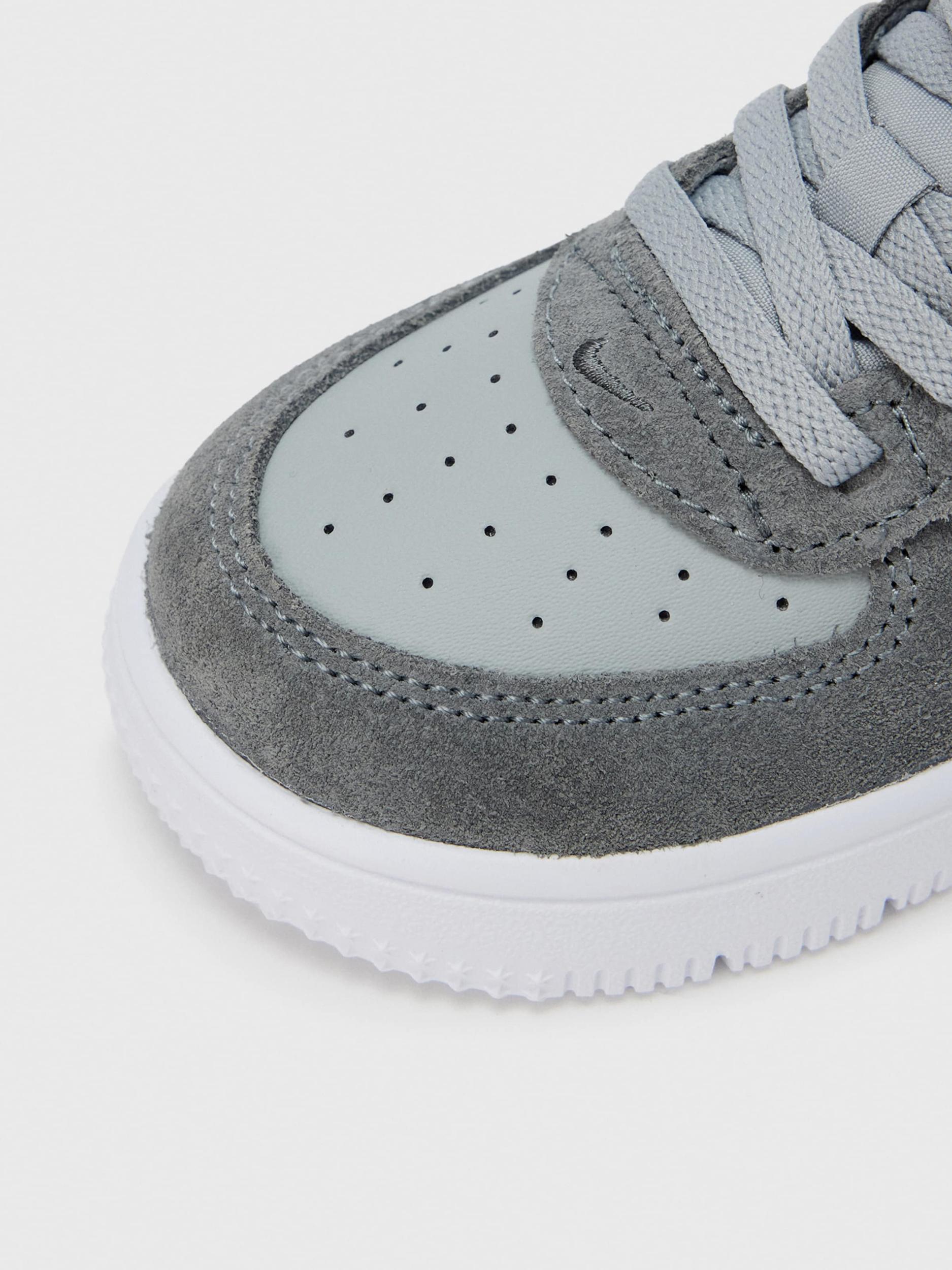 Nike Sportswear Tenisky 'Force 1 EasyOn BT Essential+' sivá / svetlosivá / čierna