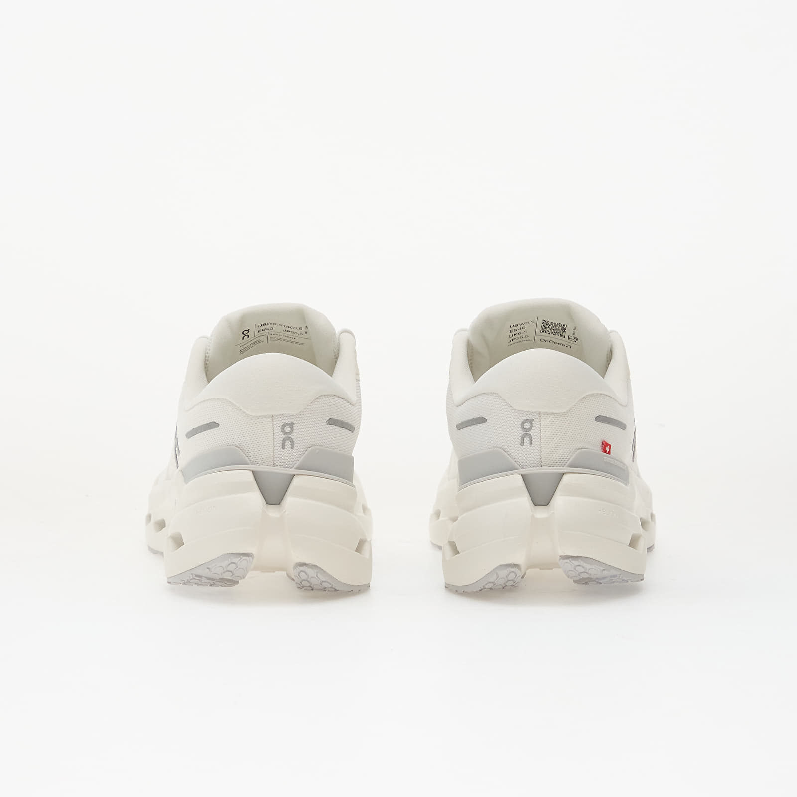 On M Cloudrunner 3 White/ Glacier