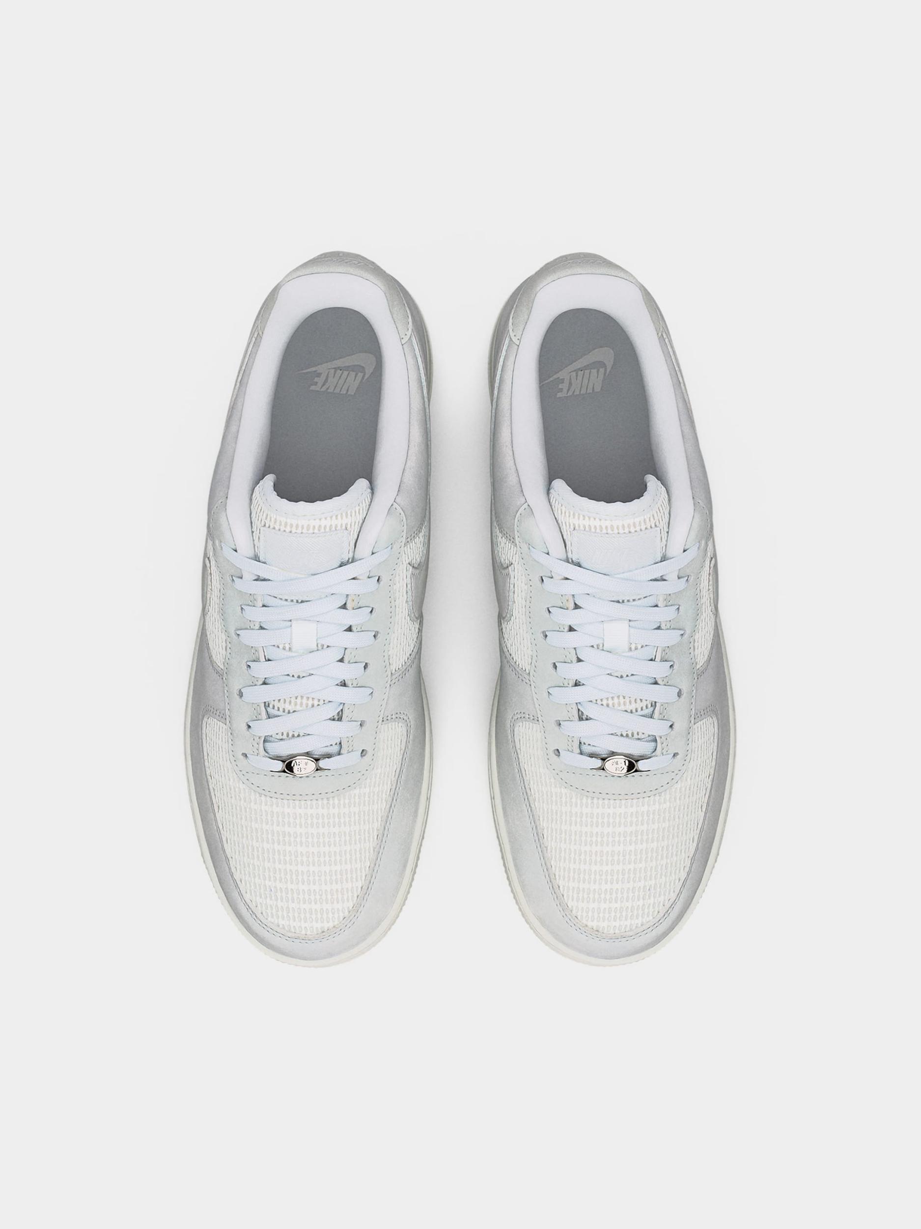 Nike Sportswear Nízke tenisky 'Air Force 1 '07 LV8' sivá / šedobiela