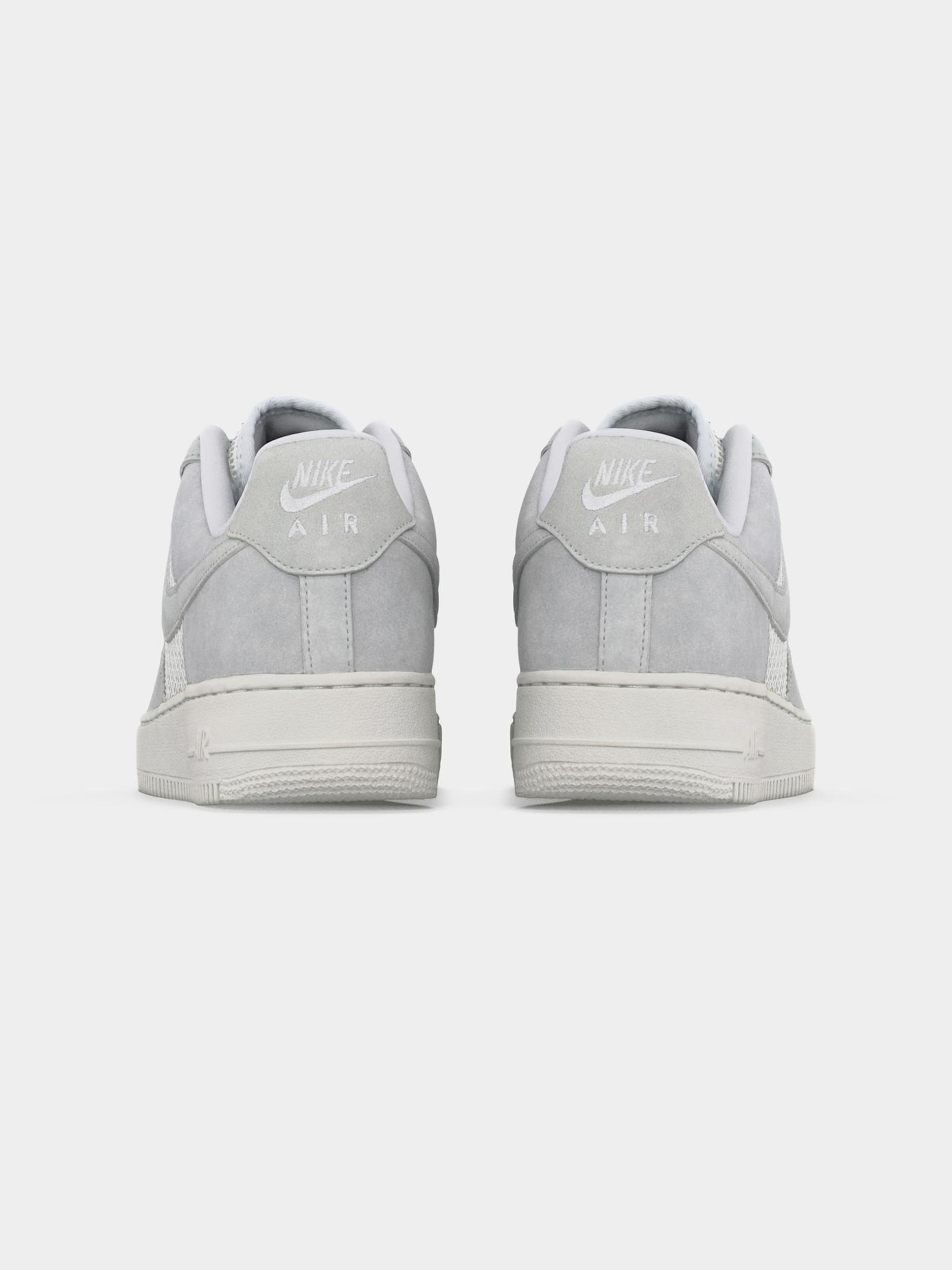 Nike Sportswear Nízke tenisky 'Air Force 1 '07 LV8' sivá / šedobiela