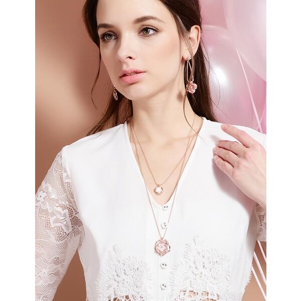 SWAROVSKI Elements Swarovski e. dlhý, dvojitý náhrdelník Camelia 13657377