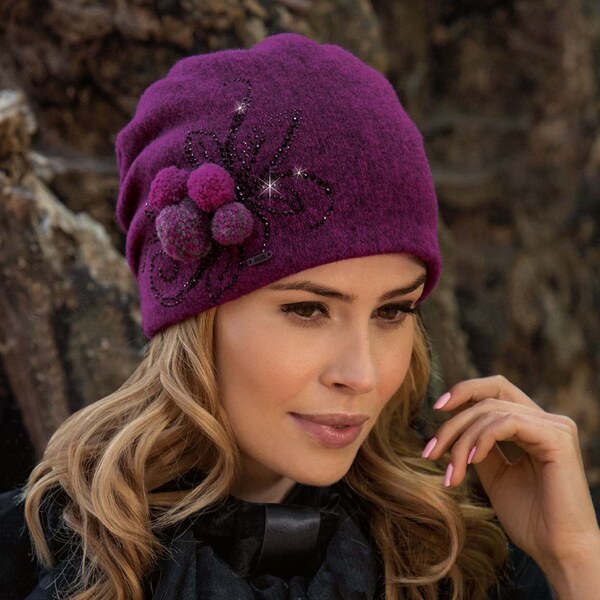 KRUMLOVANKA Dámska zimná čiapka W-0155/549M fialová melange 66839528
