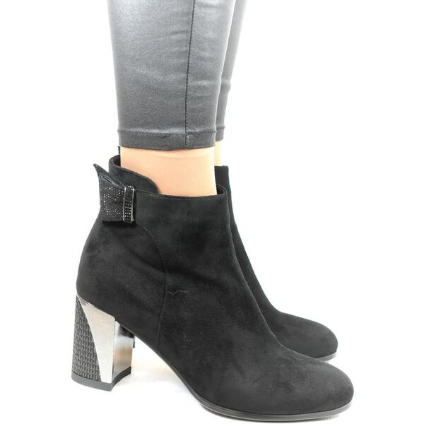 Dámske čierne čižmy GODIN AMINA 26664089