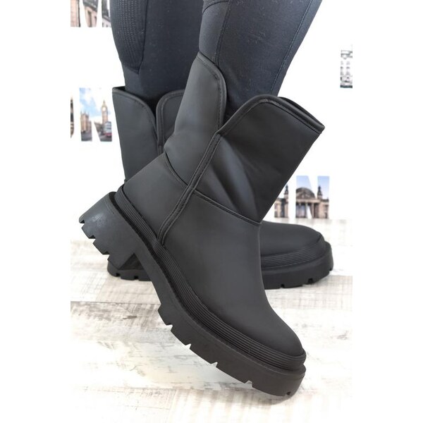 SS Dámske čierne čižmy BORY 29445408