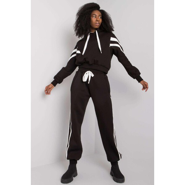 MladaModa Tepláková súprava s pruhmi Stacy čierna 32425324