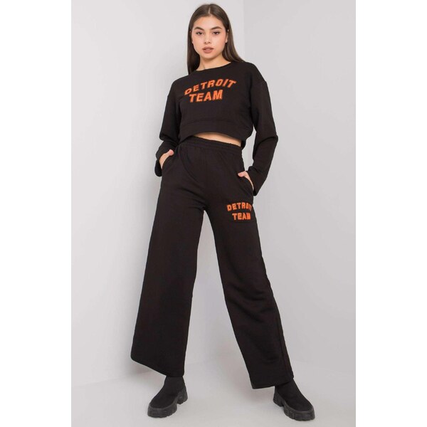 MladaModa Tepláková súprava Honorine s vyšívanými nápismi čierna 32516810