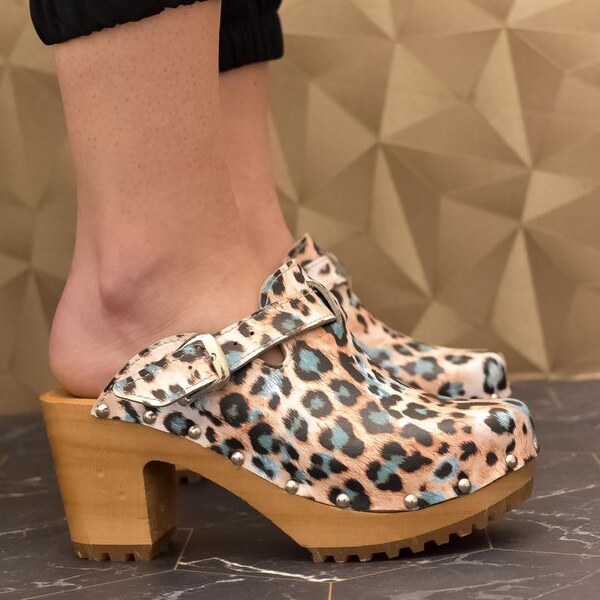 JOHN-C Dámske kožené leopardie dreváky PATRICIA 33069050