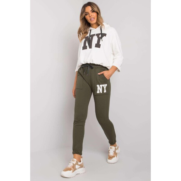 MladaModa Dvojfarebná tepláková súprava Lillynn s nápisom NY biela 33898434