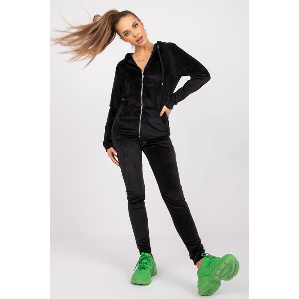 MladaModa Velúrovo-viskózová tepláková súprava Ilaria čierna 33898529