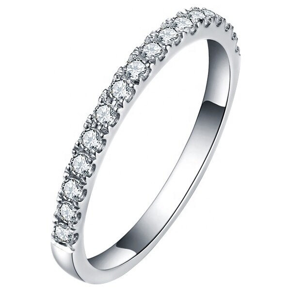 Royal Fashion strieborný rhodiovaný prsteň s drahokamami moissanity 41336152