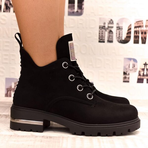 WDE Dámske čierne čižmy AKALA 34759098