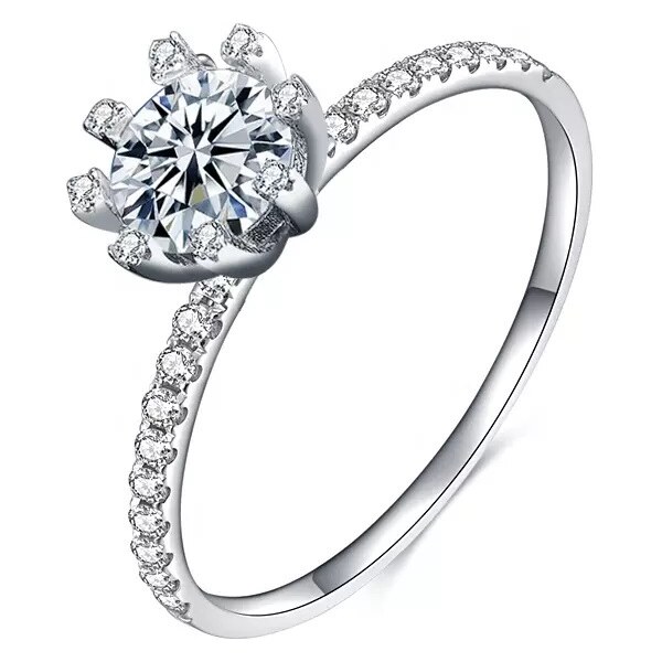 Royal Fashion strieborný rhodiovaný prsteň s drahokamom moissanitom 41336939