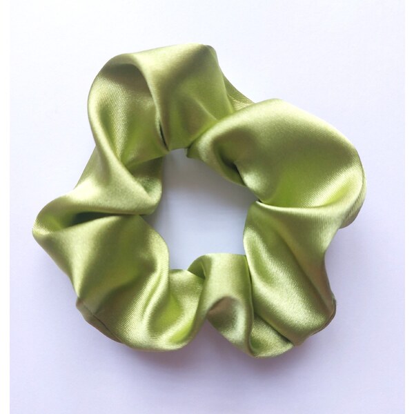 modnenakupy.sk Saténová gumička scrunchie LIME MIDI 35802477