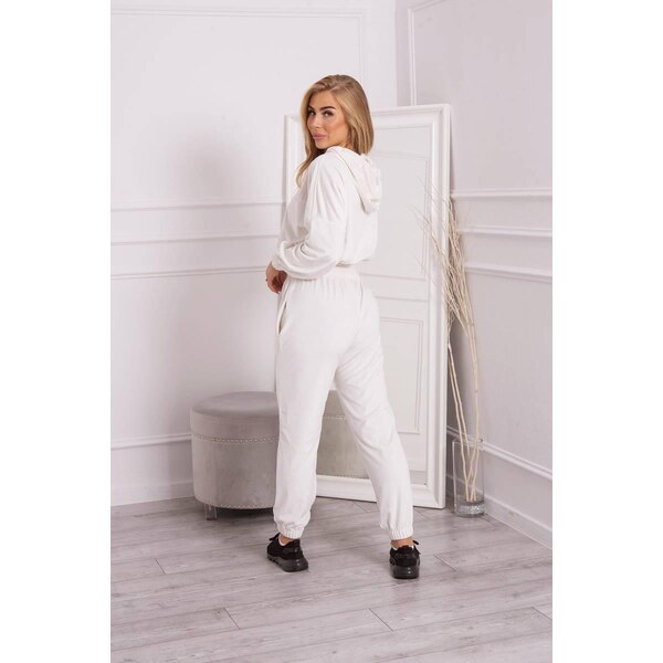 MladaModa Crop-topová velúrová tepláková súprava s kapucňou model 9372 36430887