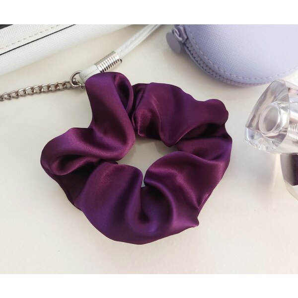 modnenakupy.sk Saténová gumička scrunchie VIOLET ORCHID MIDI 35802524