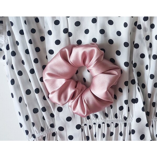 modnenakupy.sk Saténová gumička scrunchie ROSÉ MAXI 35802544
