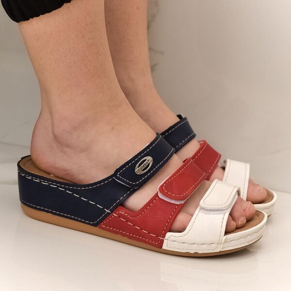 JOHN-C Dámske farebné klinové šľapky VAJANA 37686374