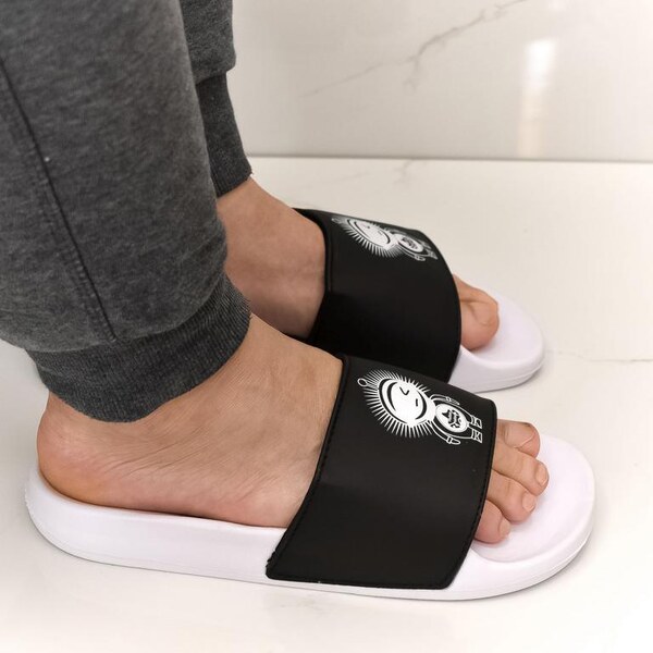 JOHN-C Pánske biele šľapky KID 39455751