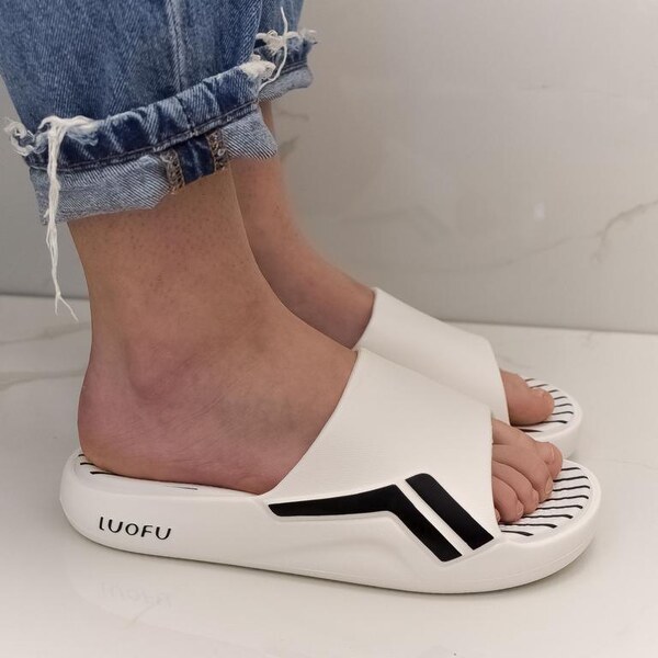 JOHN-C Biele šľapky UNISEX 39470812