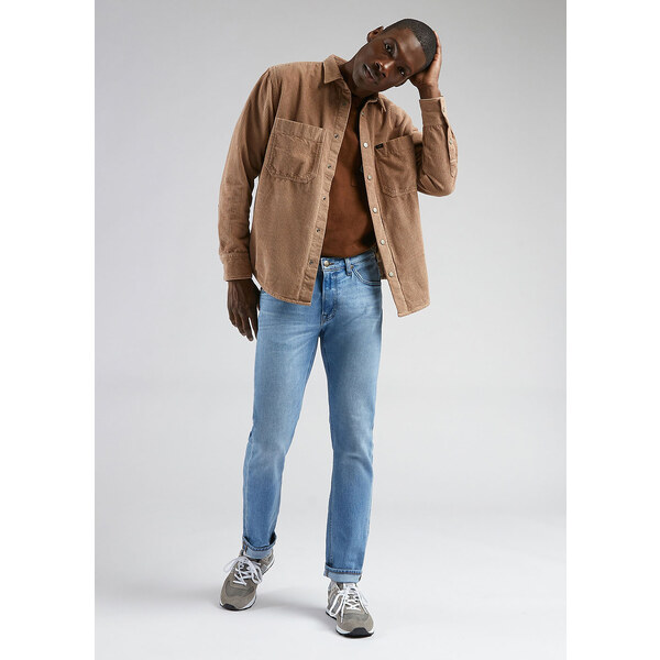 Pánske džínsy LEE L707ICC24 DAREN ZIP FLY POWDER 39611604