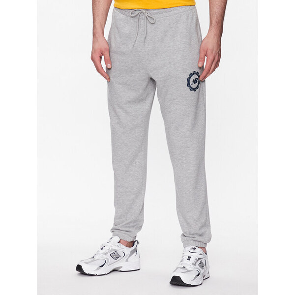 Teplákové nohavice New Balance 39622376