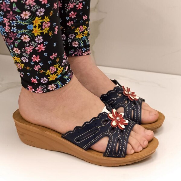 JOHN-C Dámske modré klinové šľapky MISA 43673139