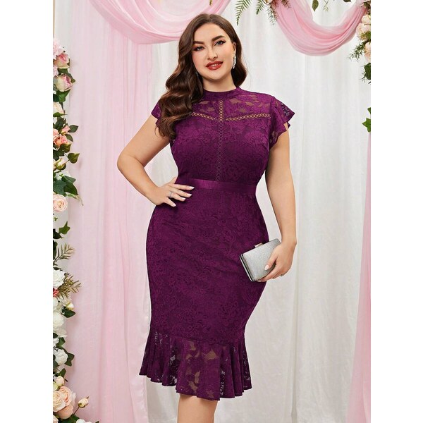 (veľ. 44) Priliehavé pružné čipkované šaty fialové 51237896