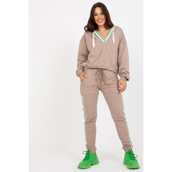 MladaModa Tepláková súprava s pruhmi na bokoch model 29752 béžová 46490756