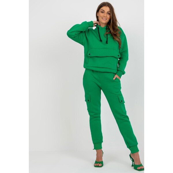 MladaModa Hrubá teplákovú súprava s kapsami model 79102 zelená 46490936