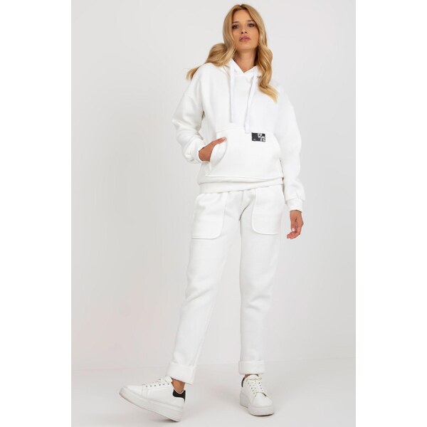 MladaModa Hrubá tepláková súprava model 75801 farba ecru 46490977