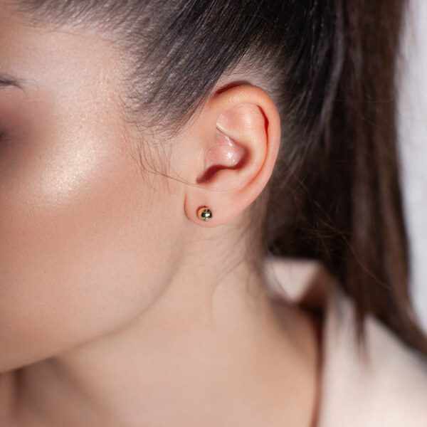 Lillian Vassago Zlaté hladké náušnice polguľôčky na šróbovanie LLV66 24809245