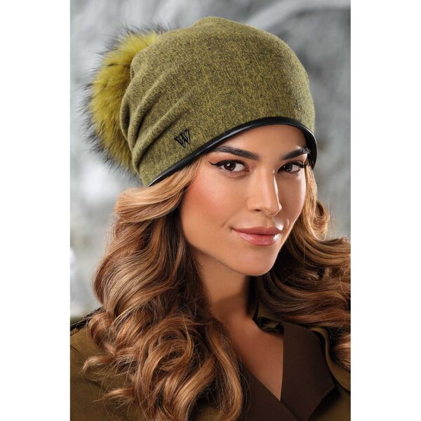 KRUMLOVANKA Zimná dámska čiapka s brmbolcom W-0598/290M khaki melange 60532882