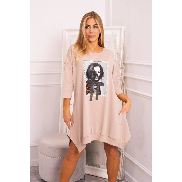 K-Fashion Šaty s potlačou a rozšírenou spodnou časťou béžovej 49758531