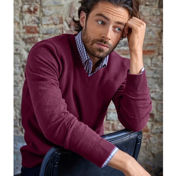 Pulóver s výstrihom do V, 80 % vlna, 20 % polyamid bordó 086 48073736