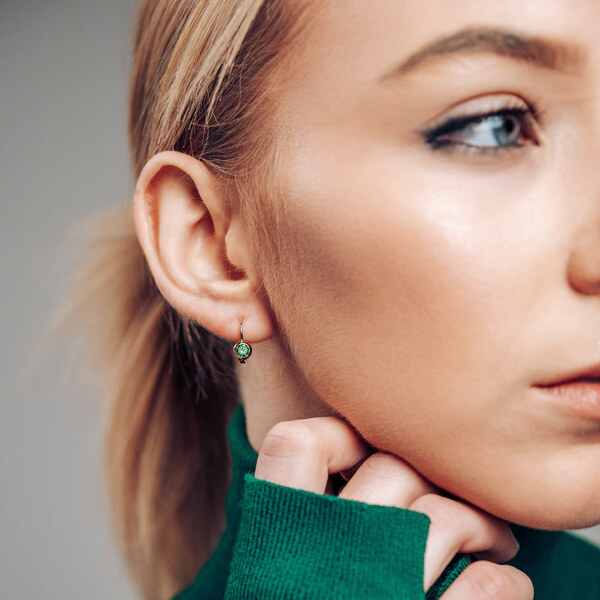 Lillian Vassago Zlaté patentové náušnice so smaragdom LLV22-GER051YEM 44756148