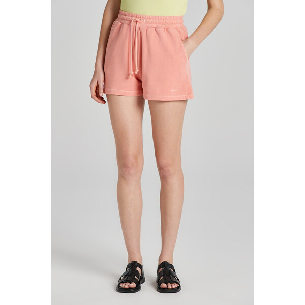 TEPLÁKOVÉ ŠORTKY GANT REL SUNFADED SHORTS PEACHY PINK 48836993