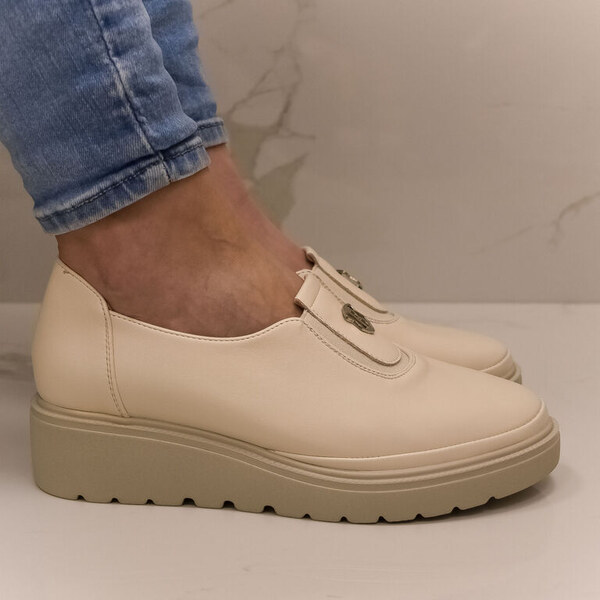 JOHN-C Dámske béžové kožené poltopánky MICHELLES 49195735