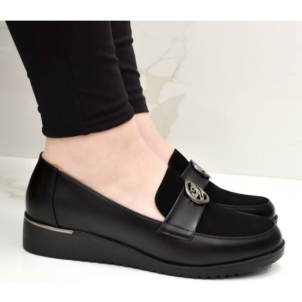 JOHN-C Dámske čierne mokasíny CLAUDIA 50251992