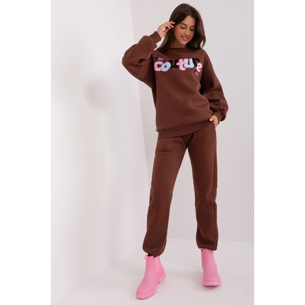 MladaModa Tepláková súprava s vyšívaným nápisom The Couture Club hnedá 50304456