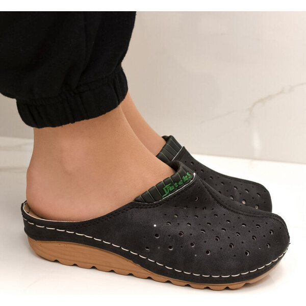 JOHN-C Dámske čierne klinové šľapky KORTNEY 50420587