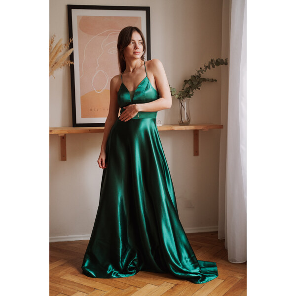 miadresses.sk Smaragdové lesklé šaty na ramienka 49158284