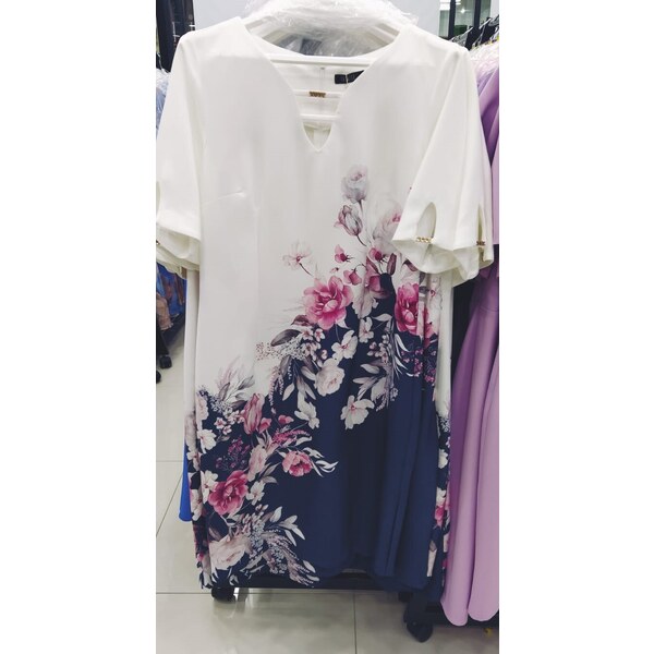 (veľ. 42, 44 a 46) Puzdrové šaty s modrou sukňou biele 62789529