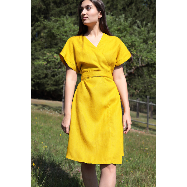 Lotika Krátke autorské šaty zo 100% lanu 52324446