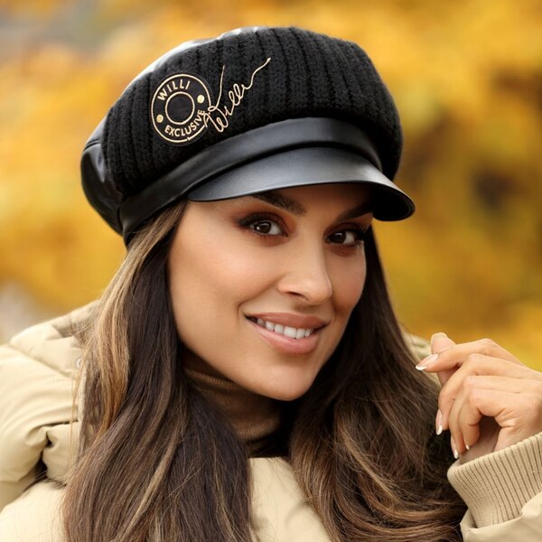 KRUMLOVANKA Dámska čiapka so šiltom W-0461/W04 čierna 64571243