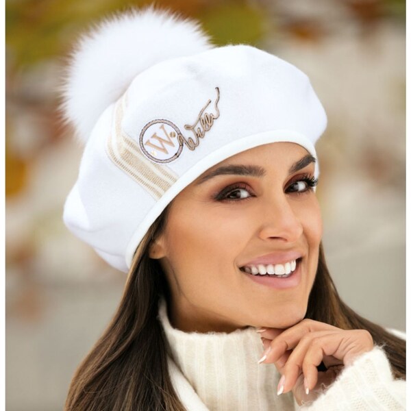 KRUMLOVANKA Dámsky baret s brmbolcom W-0426/000 biely 60532857