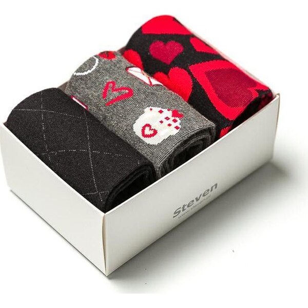 BASIC Čierno-červený valentínsky set ponožiek pre mužov Art.133 55329620