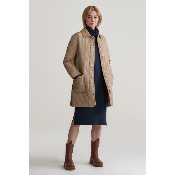KABÁT GANT QUILTED COAT WITH CORD DETAILS DARK KHAKI 55886289