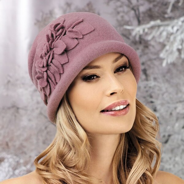 KRUMLOVANKA Dámsky zimná čiapka W-0055/628 staroružová 60440327