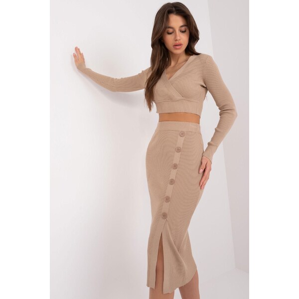 MladaModa 2-dielny komplet svetrového topu a sukne model 01367 béžový 56979499