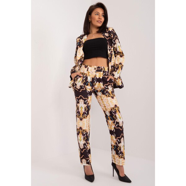 MladaModa Vzorovaný komplet saka a nohavíc model 13132 čierny 56979561